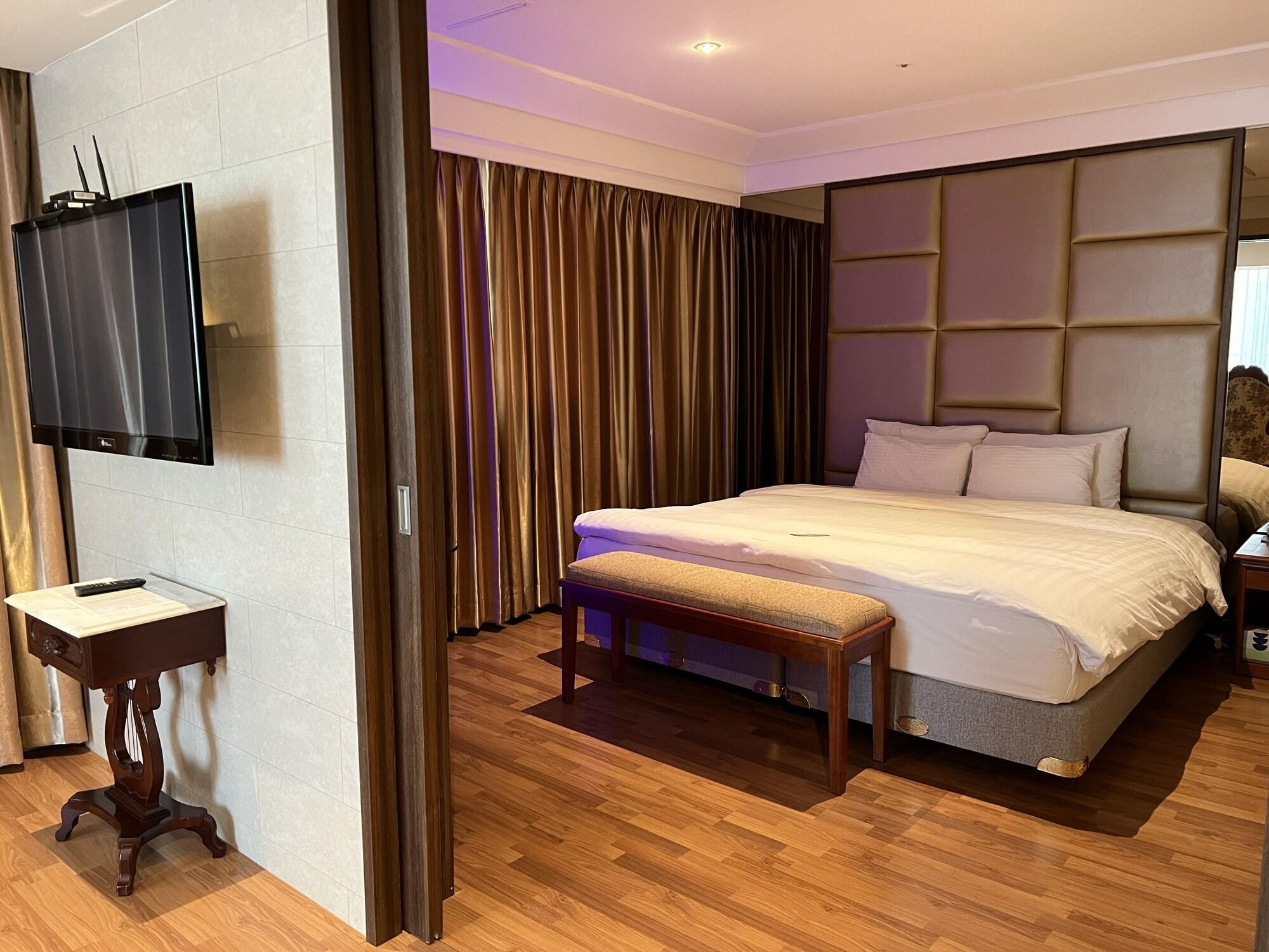 Hotel International Чангуон Екстериор снимка