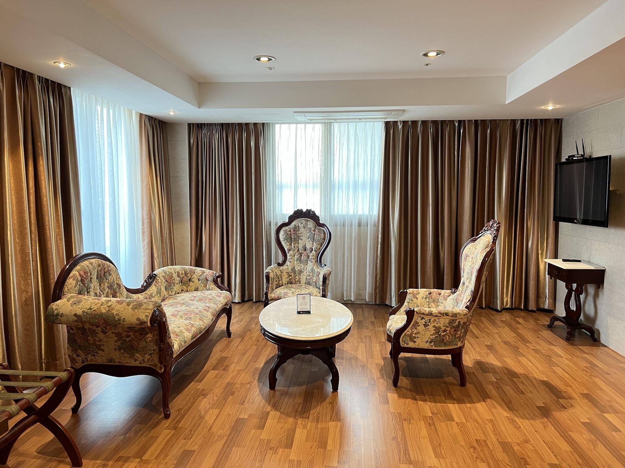 Hotel International Чангуон Екстериор снимка