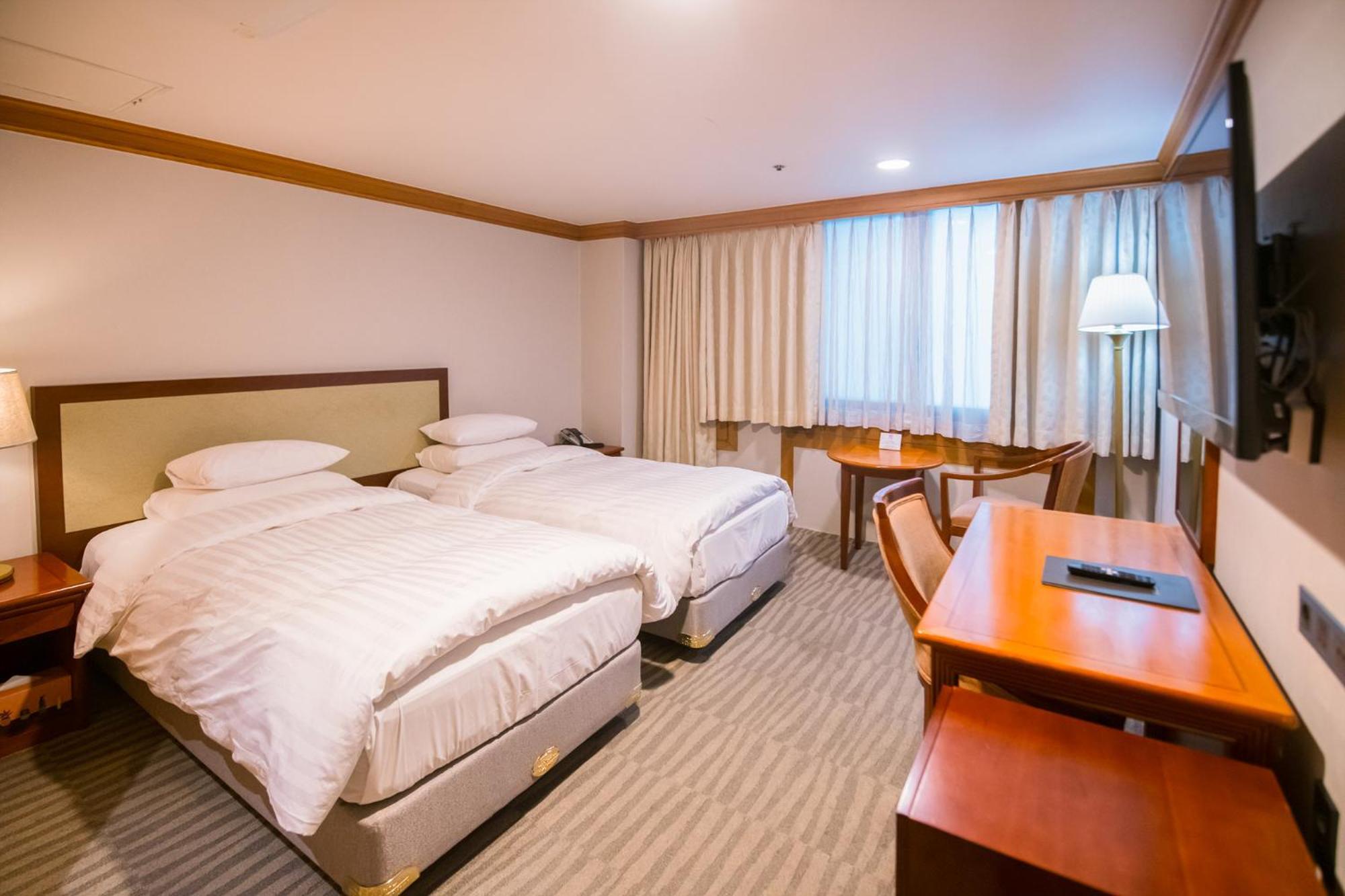 Hotel International Чангуон Екстериор снимка