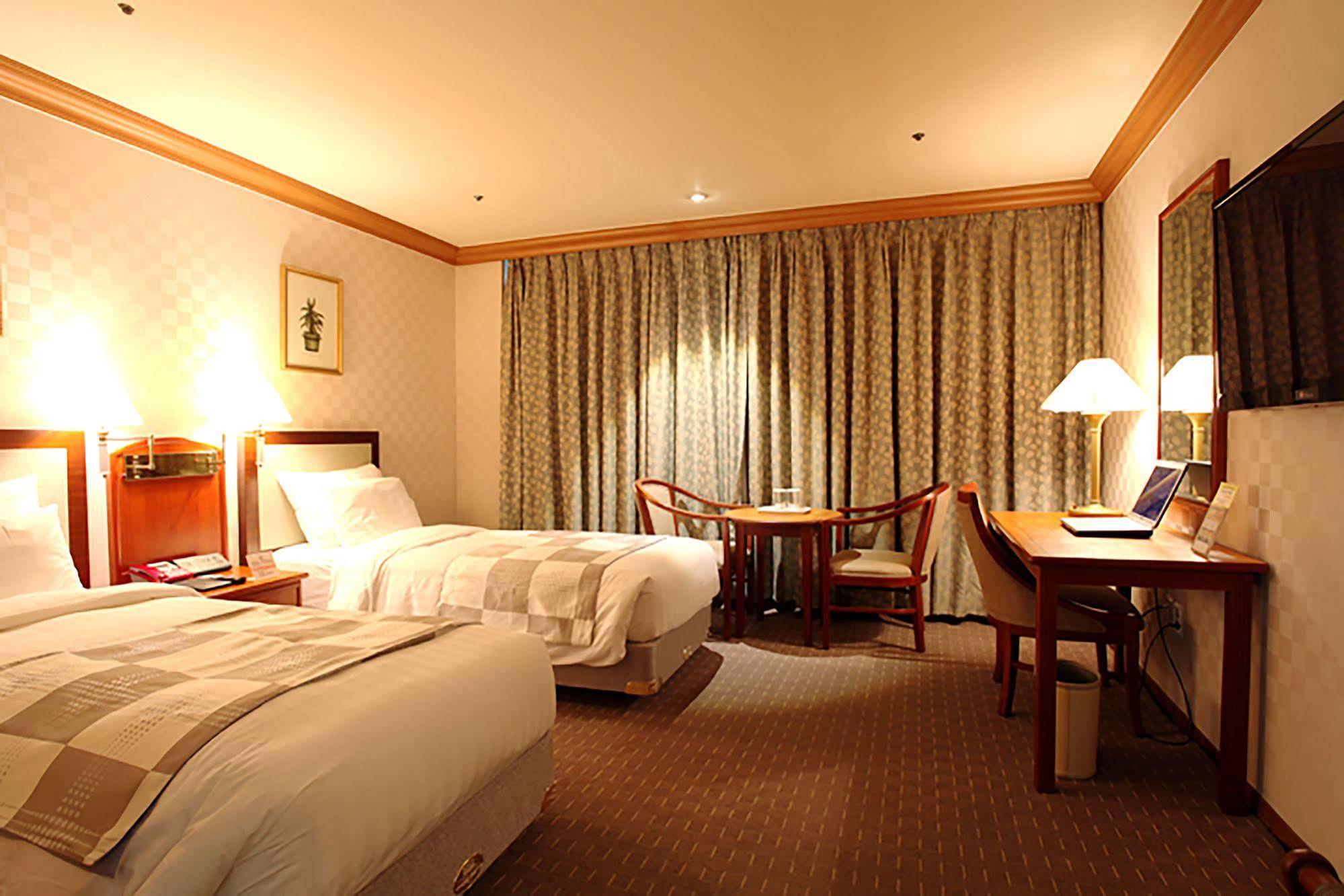 Hotel International Чангуон Екстериор снимка