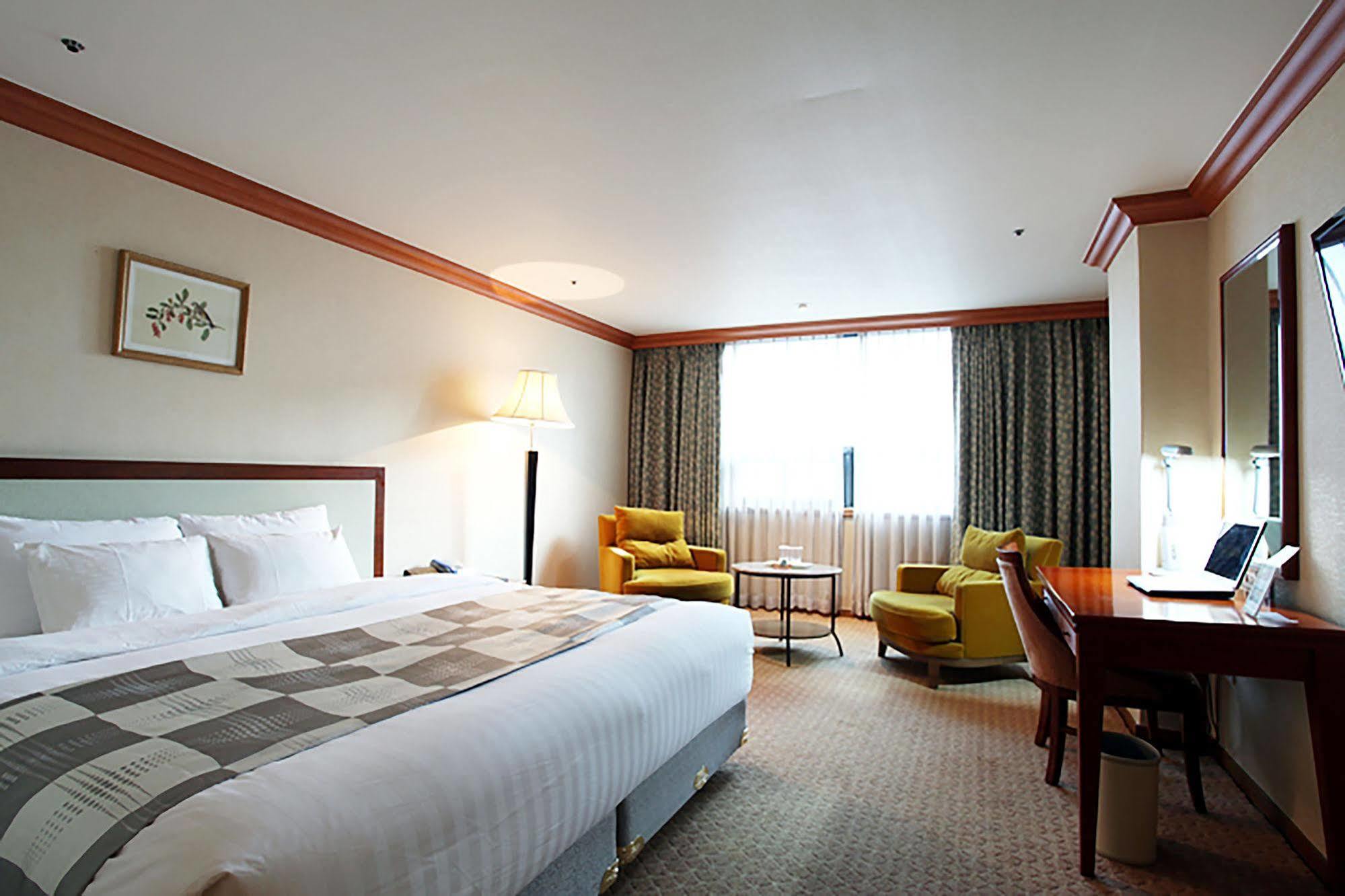 Hotel International Чангуон Екстериор снимка
