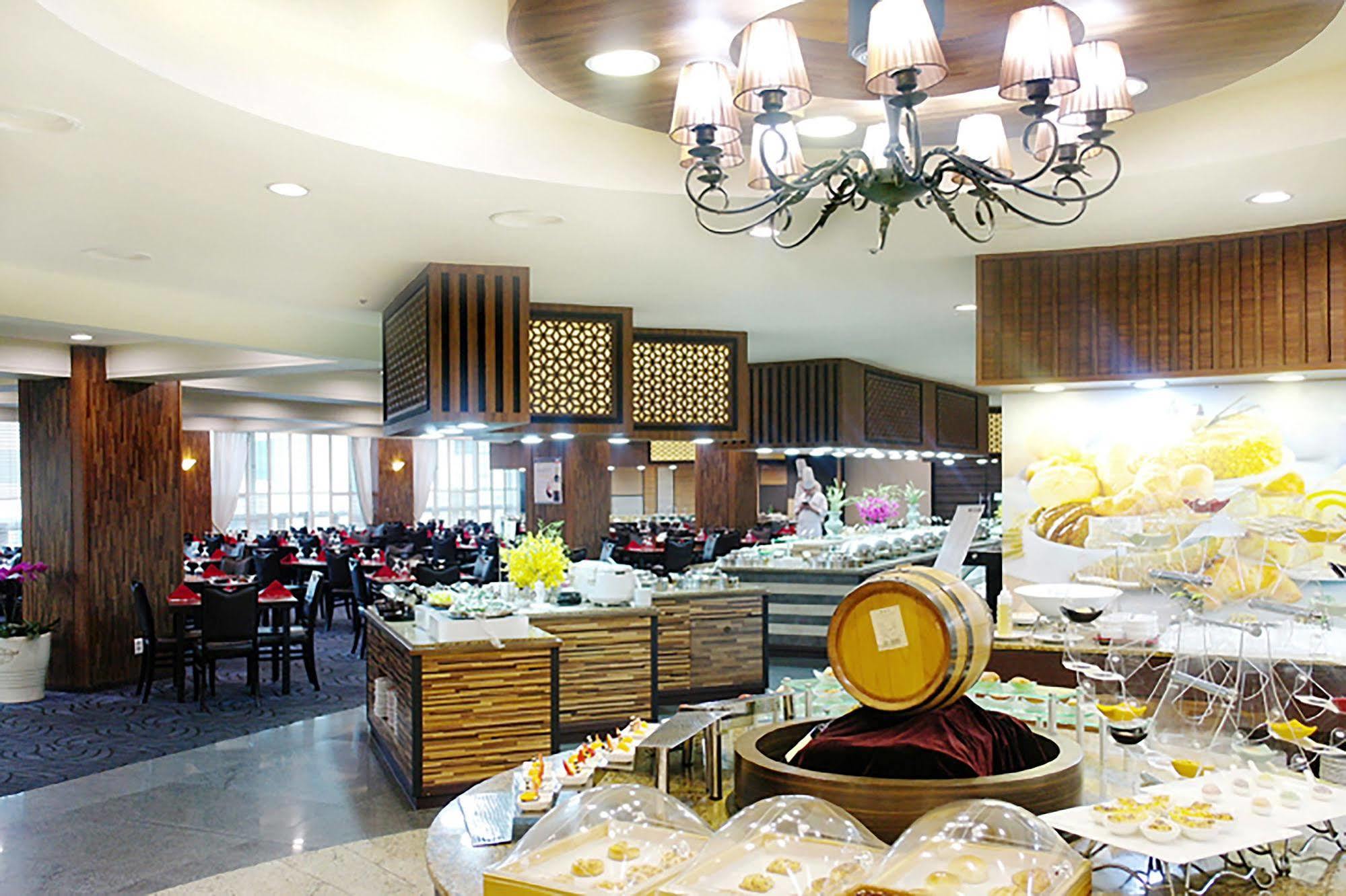 Hotel International Чангуон Екстериор снимка